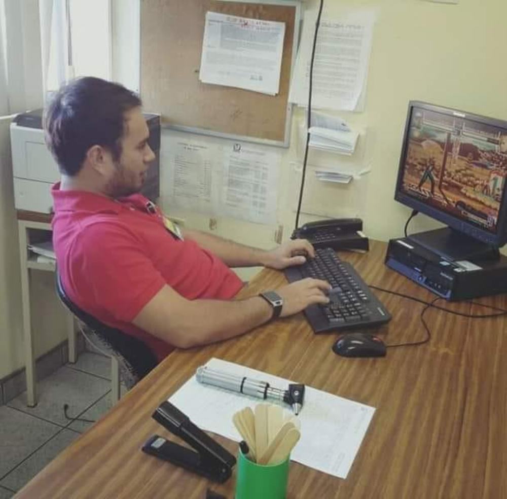 Meet your Posher, Eduardo